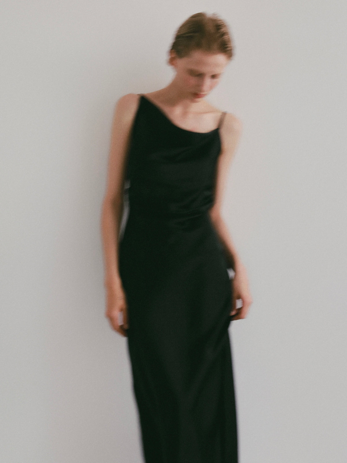 【célon】satin asymmetry drape cami dress