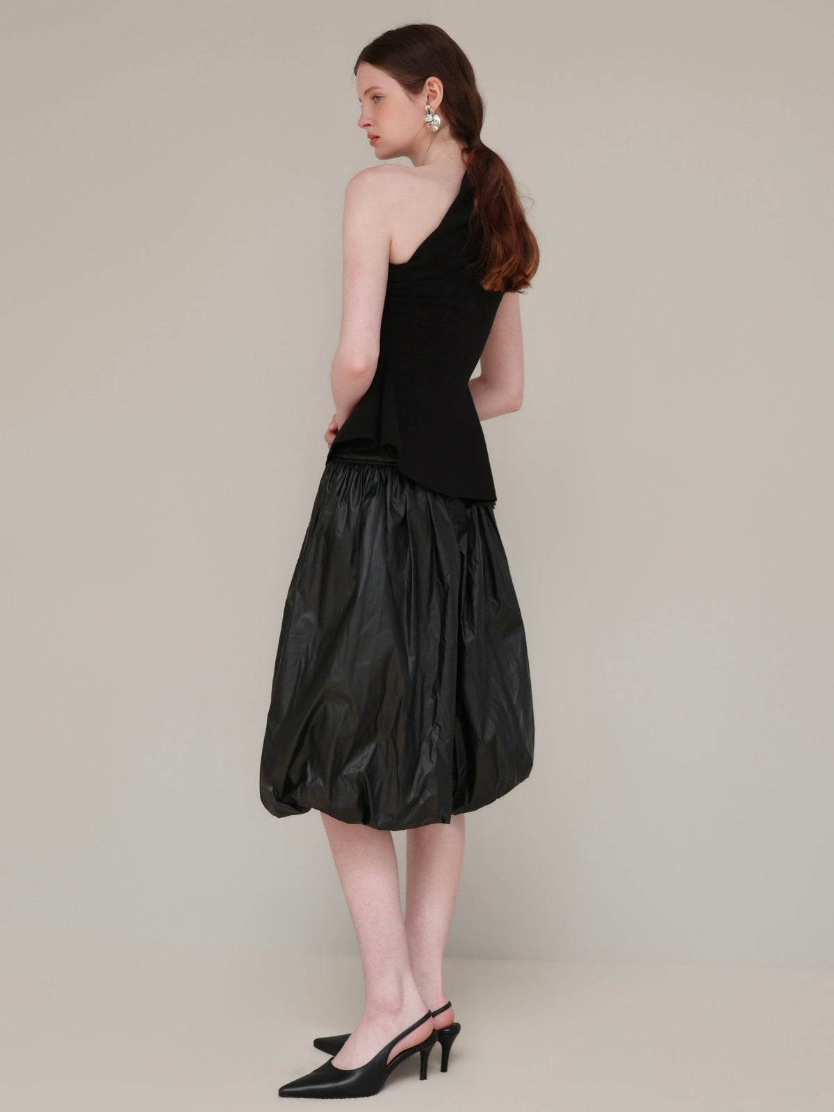 【AMOMMA】DRAPE PEPLUM KNIT