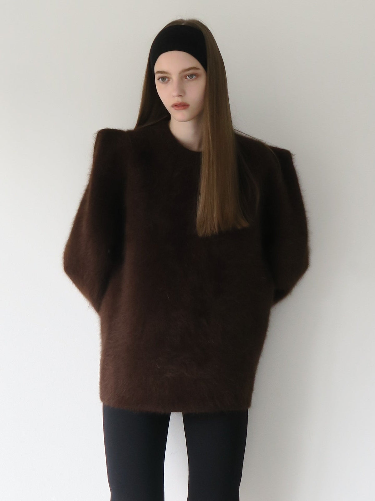 【AMOMMA】WOOL PUFF SHOULDER KNIT