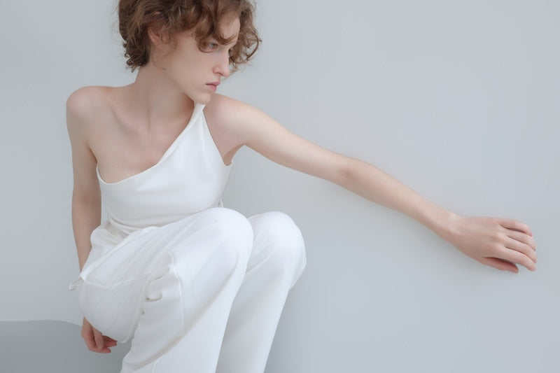 【NOWNS】Lou | One Shoulder Top