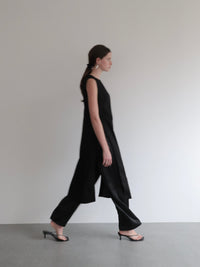 【NOWNS】Alma | Satin sleek pants