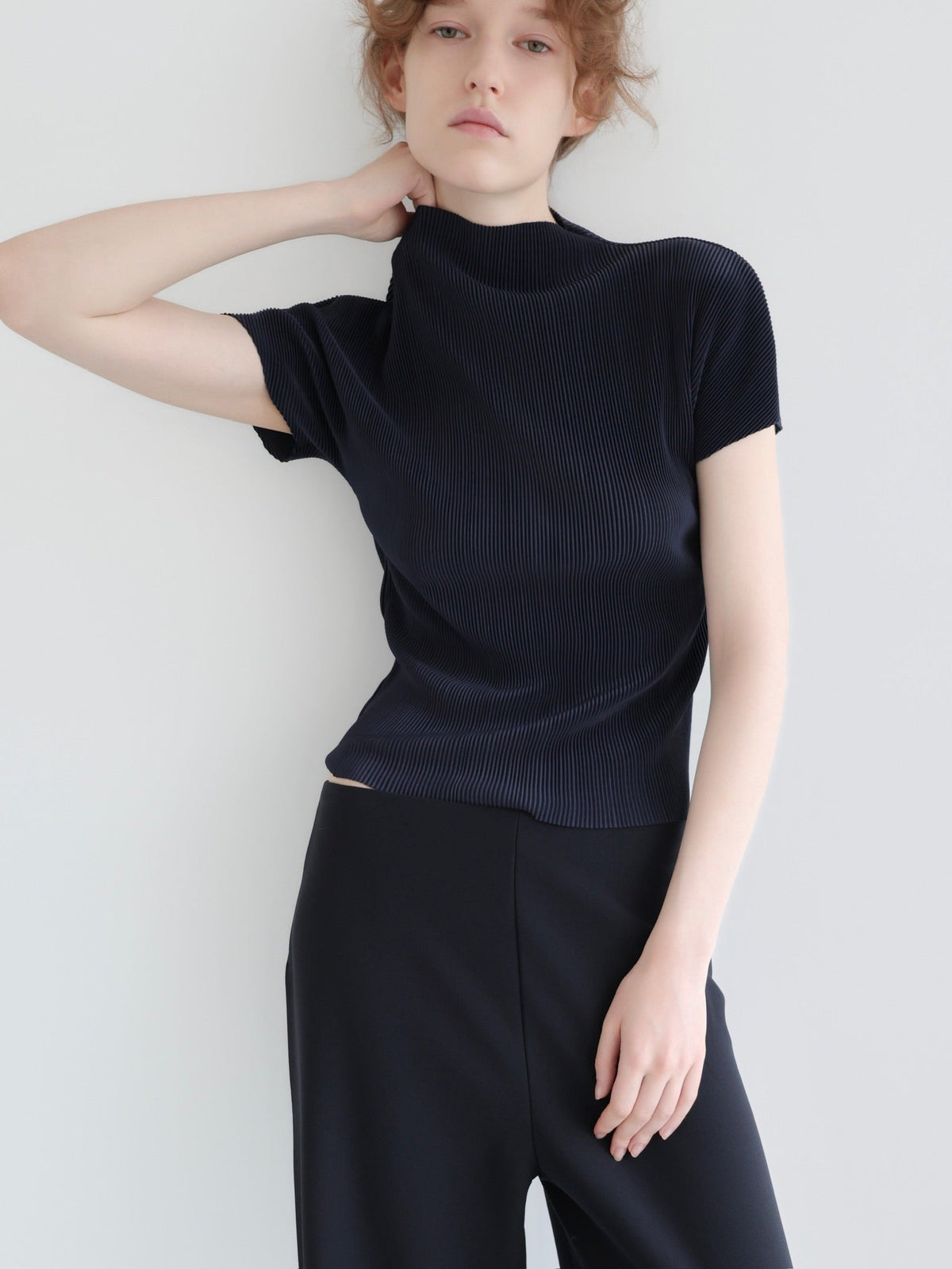 [NOWNS] Seine | Pleated Top