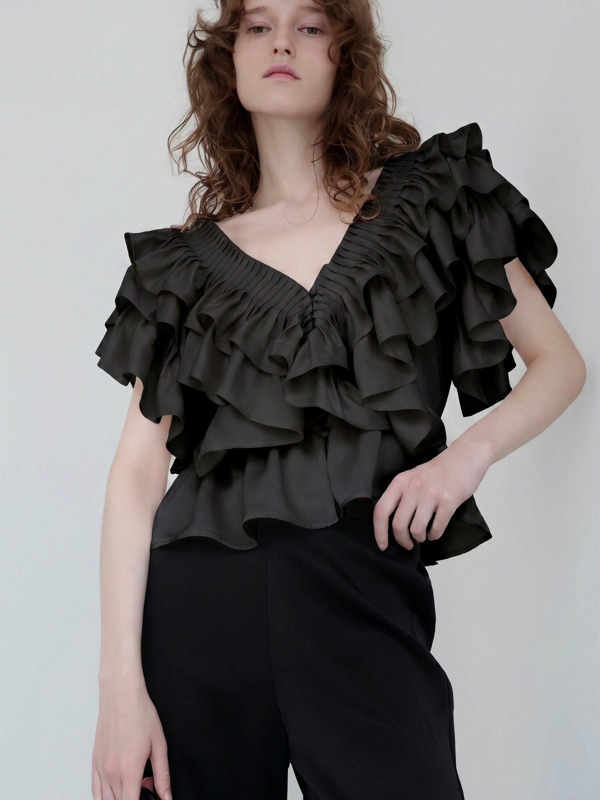 【AMOMMA】SATIN RUFFLE FRILL TOPS