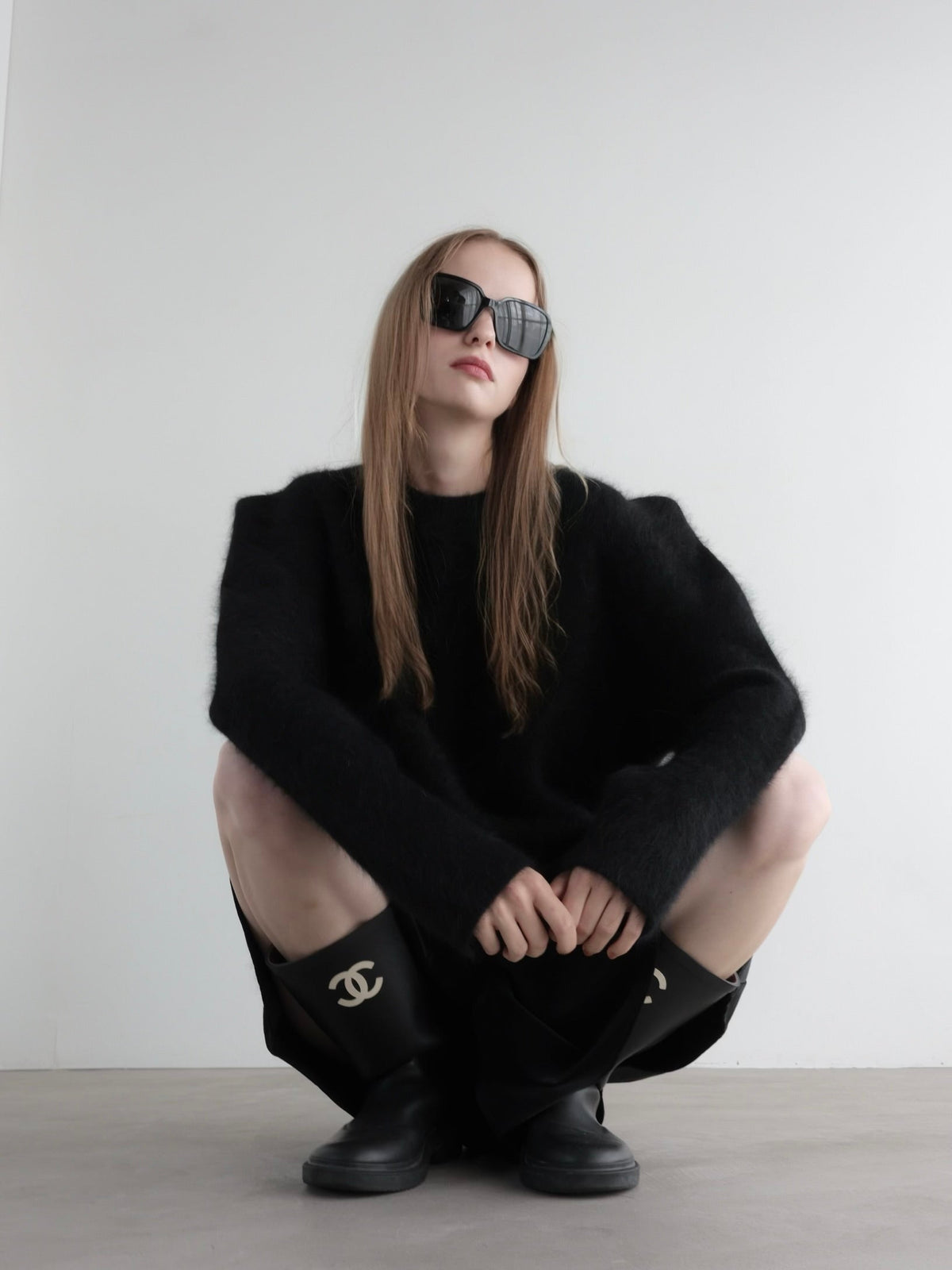【AMOMMA】WOOL PUFF SHOULDER KNIT