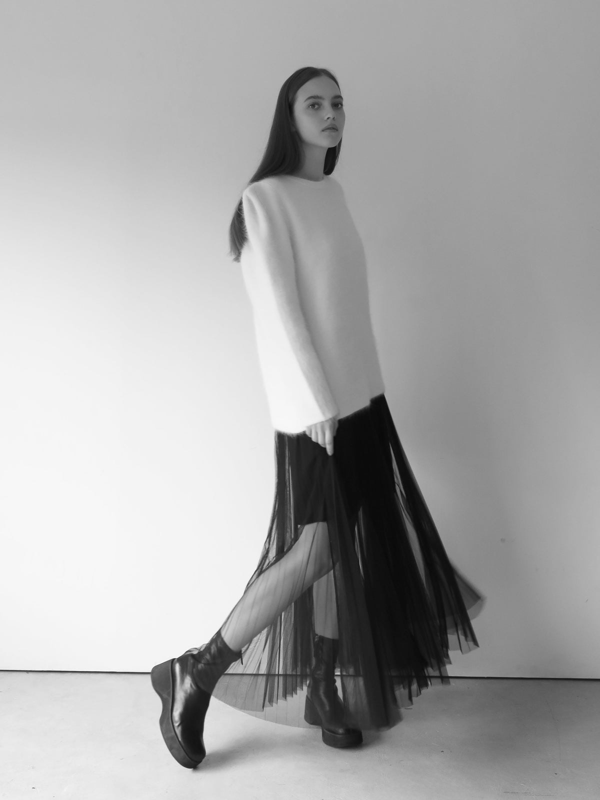 【AMOMMA】WOOL PUFF SHOULDER KNIT