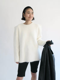 【AMOMMA】WOOL PUFF SHOULDER KNIT