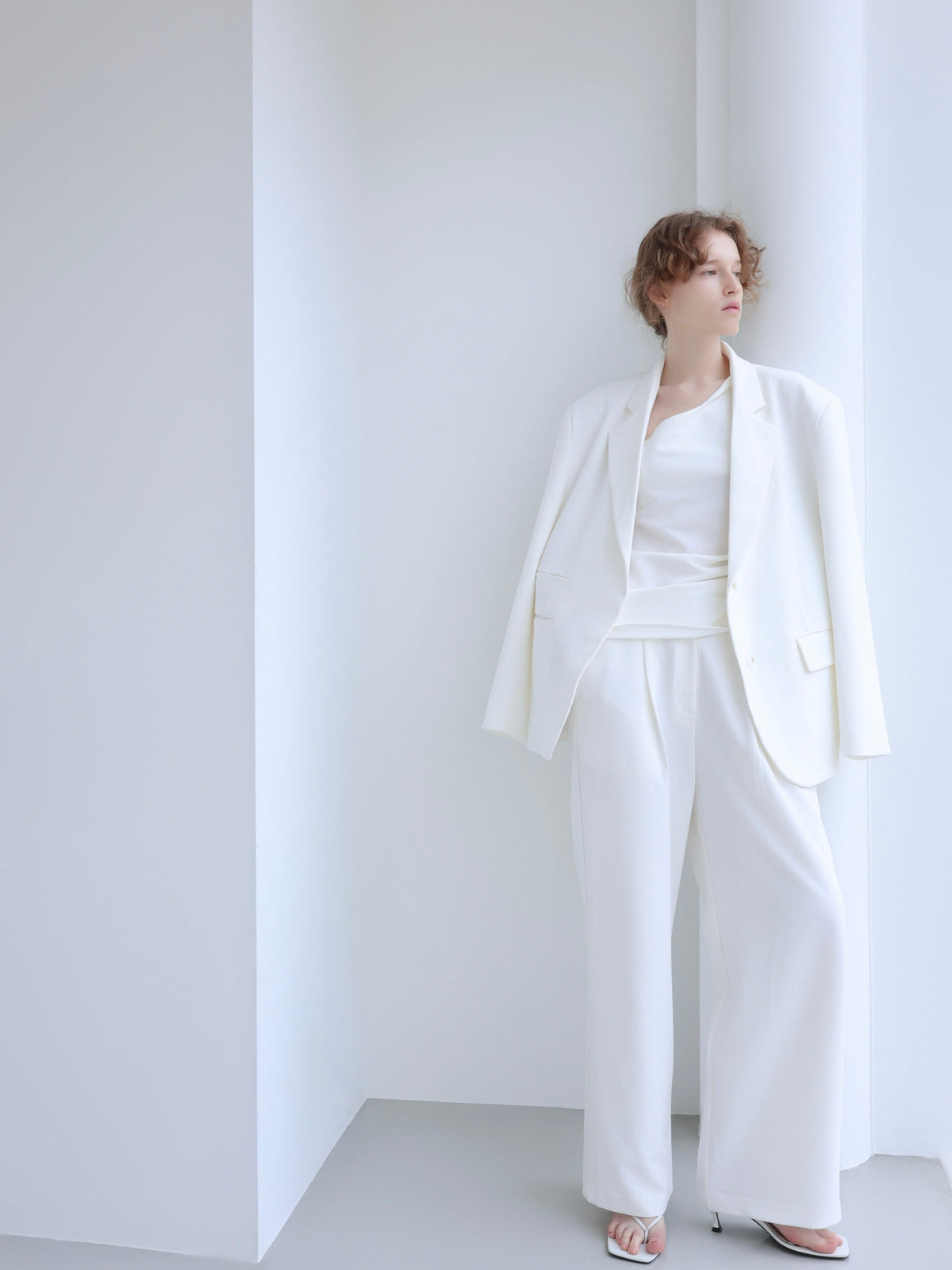 【NOWNS】Lou | One Shoulder Top