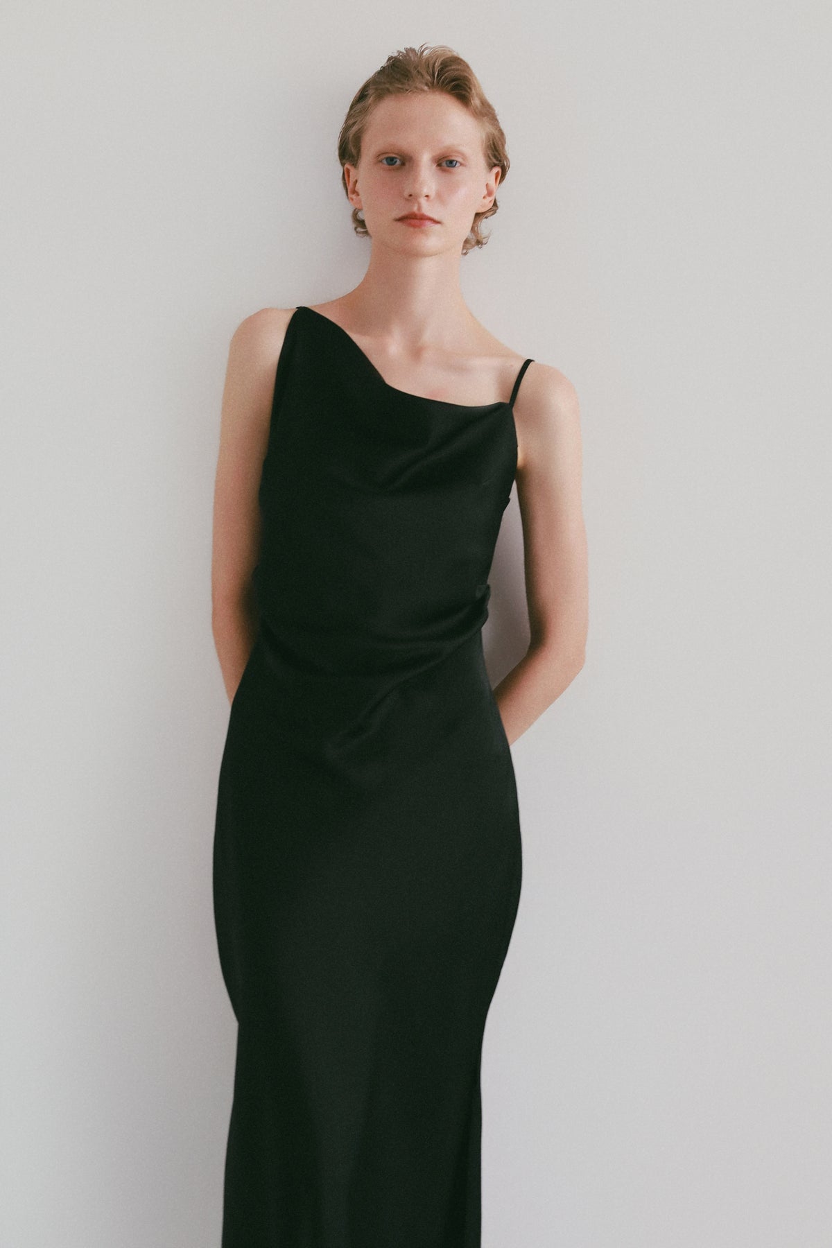 【célon】satin asymmetry drape cami dress