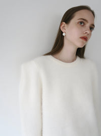 【AMOMMA】WOOL PUFF SHOULDER KNIT
