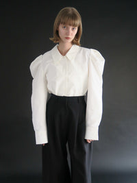 【AMOMMA】Long Sleeve Puff Blouse