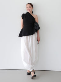 【AMOMMA】DRAPE PEPLUM KNIT