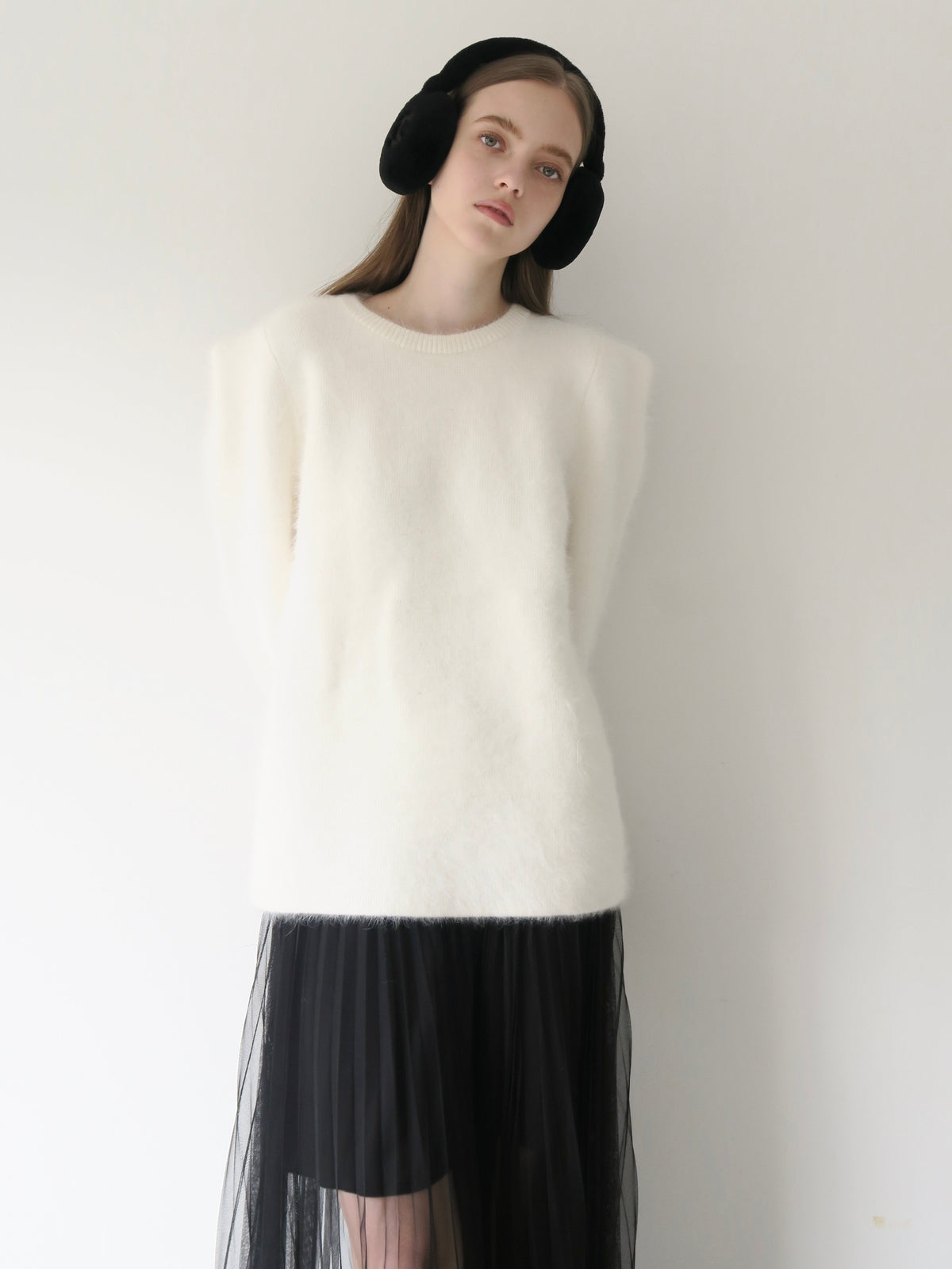 【AMOMMA】WOOL PUFF SHOULDER KNIT