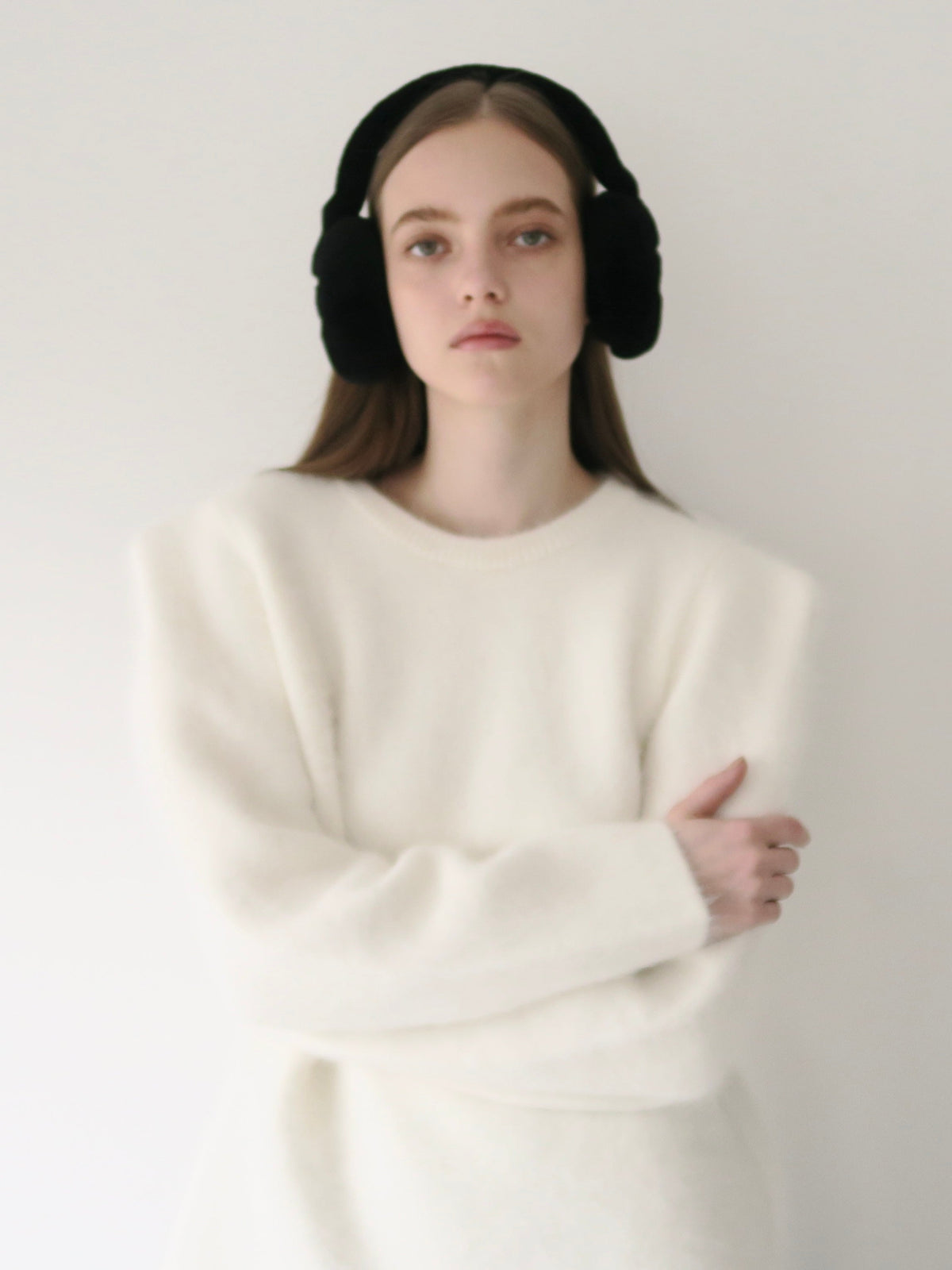 【AMOMMA】WOOL PUFF SHOULDER KNIT