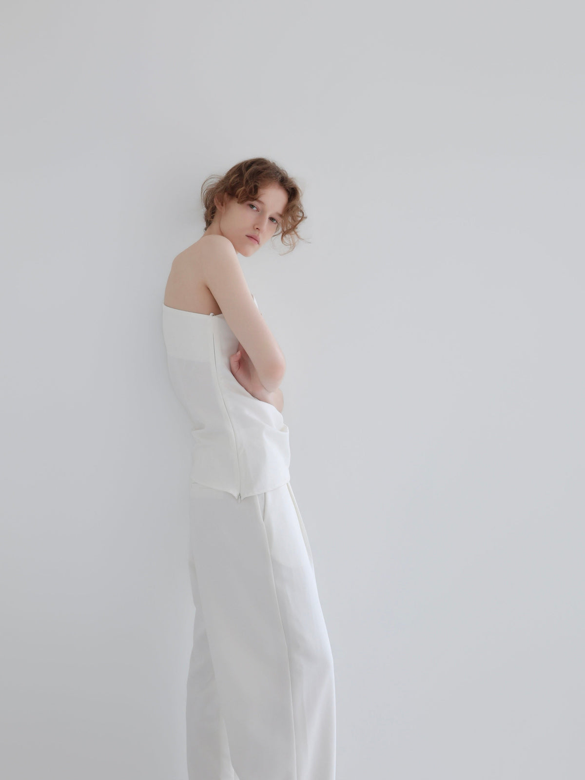 【NOWNS】Lou | One Shoulder Top