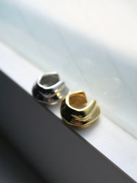 bumpy ear cuff