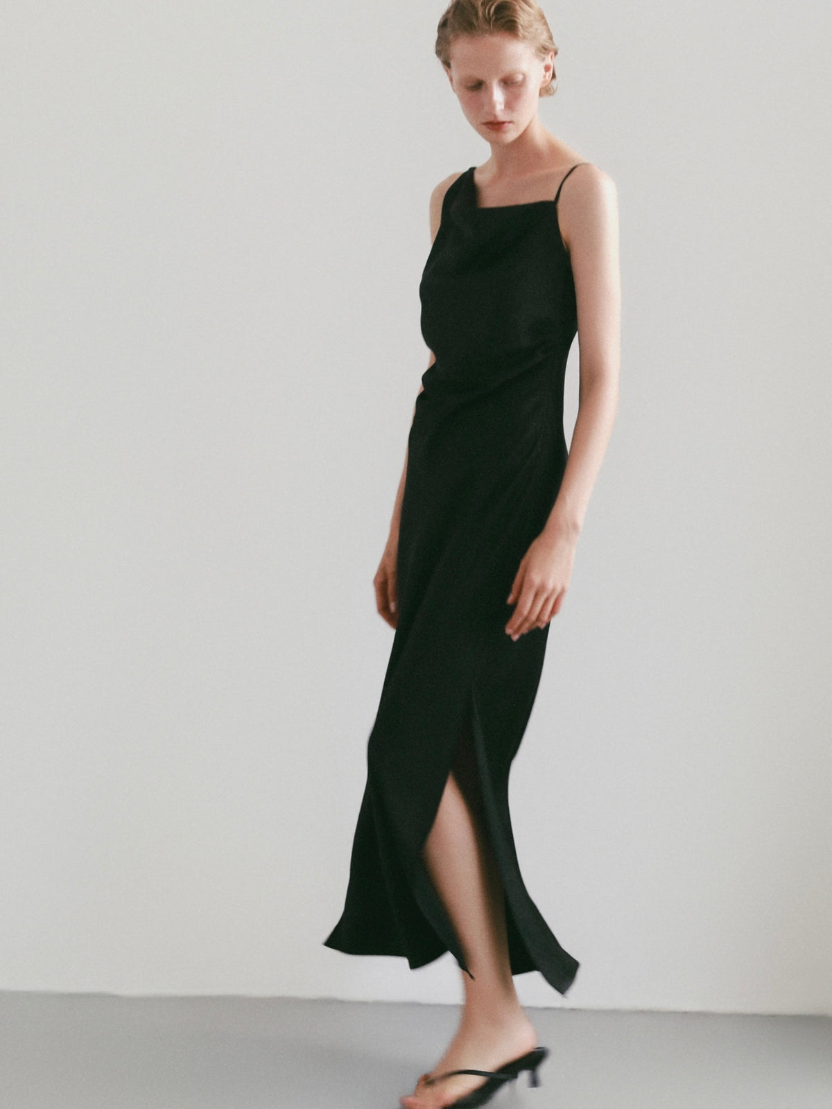 【célon】satin asymmetry drape cami dress
