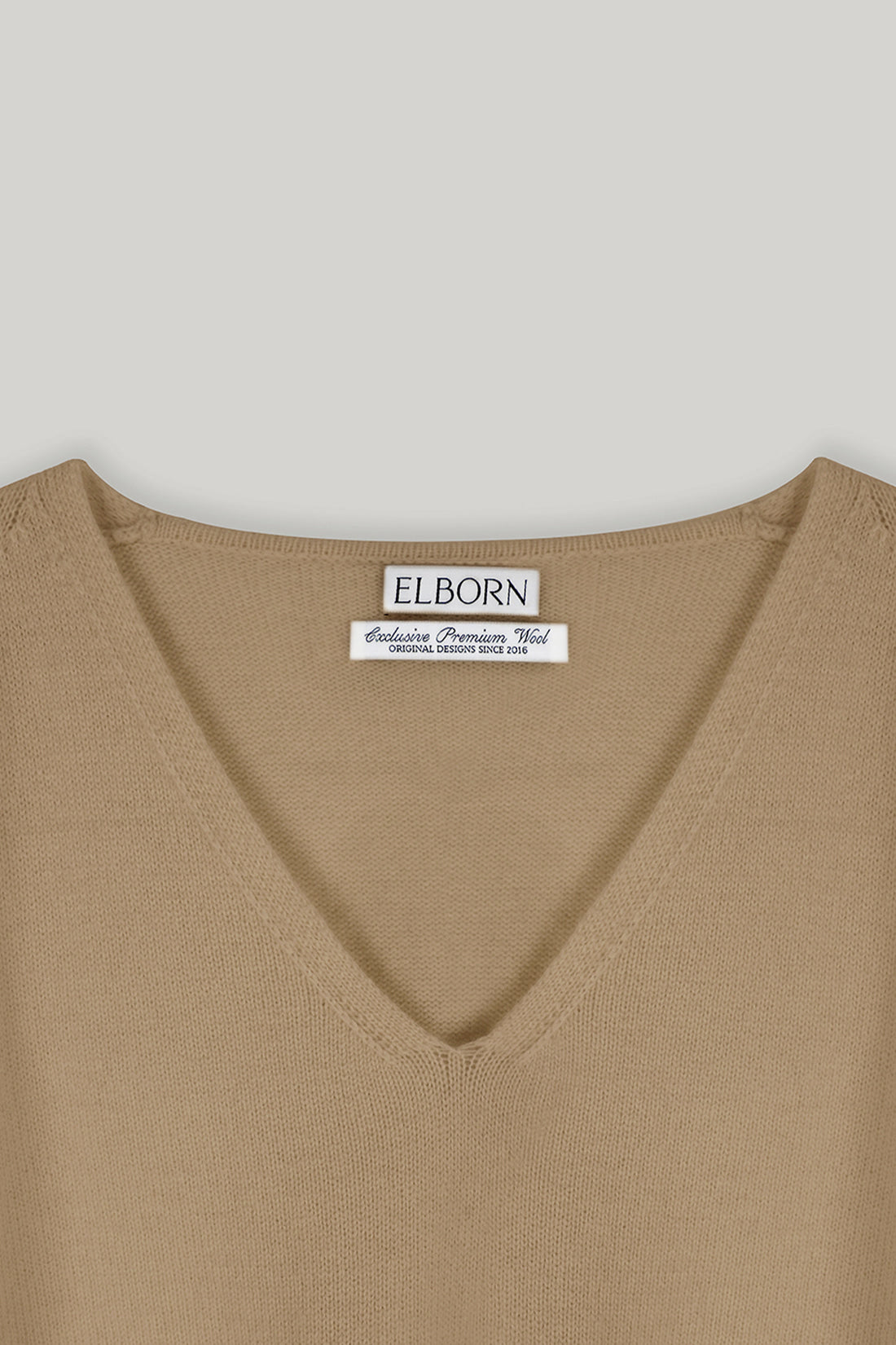 【ELBORN】Rona 羊毛V领针织上衣