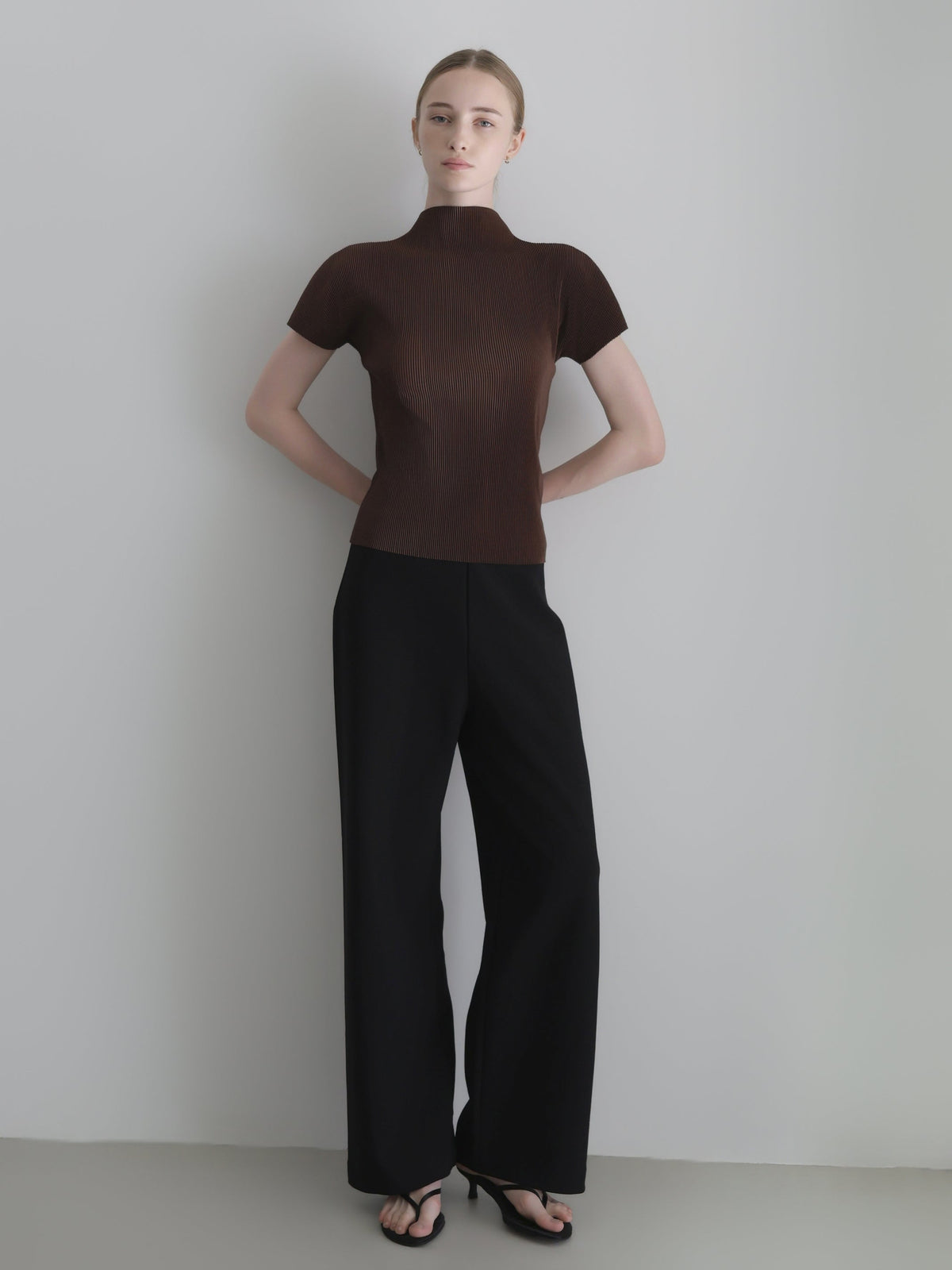 [NOWNS] Seine | Pleated Top
