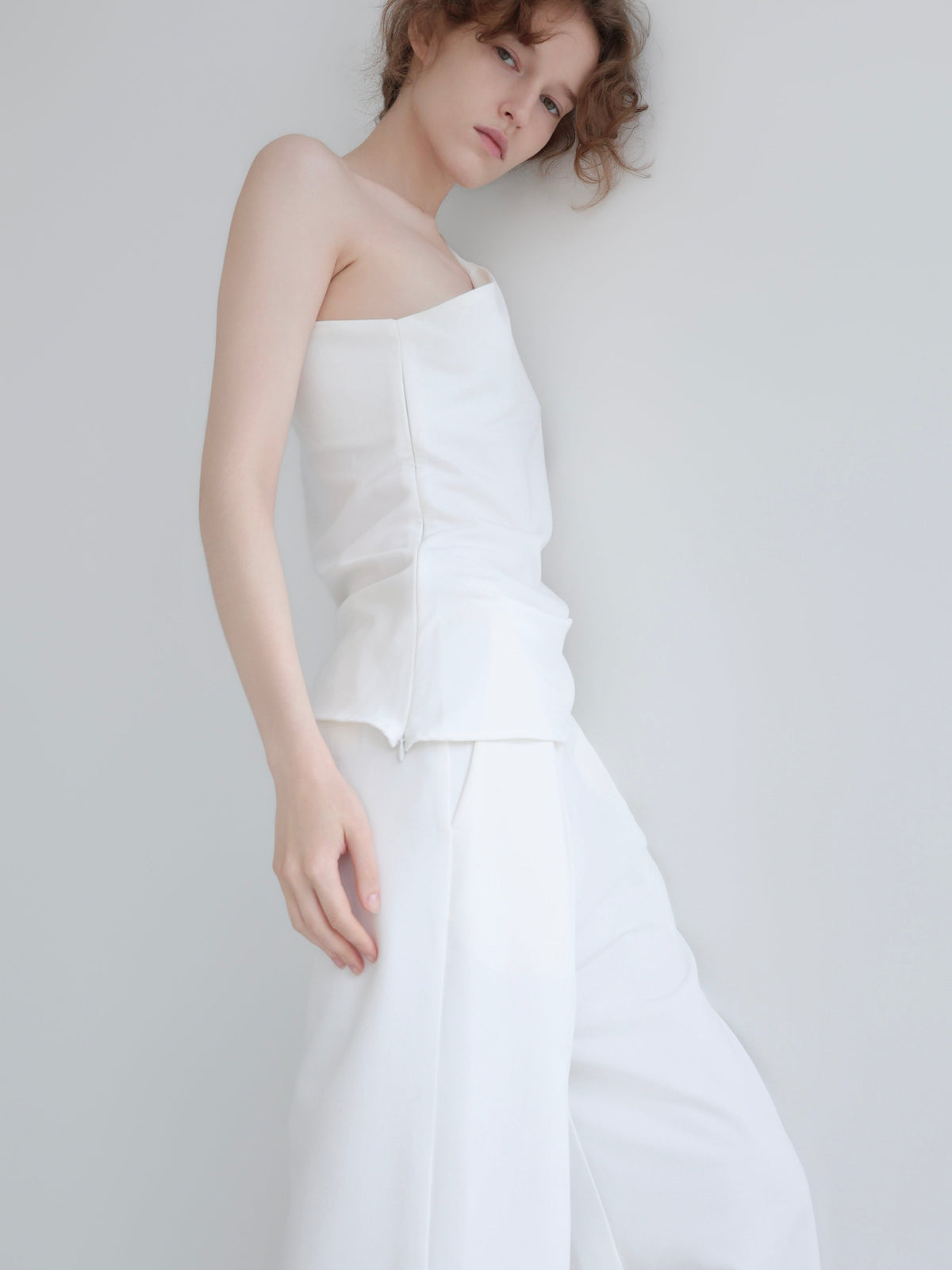 【NOWNS】Lou | One Shoulder Top