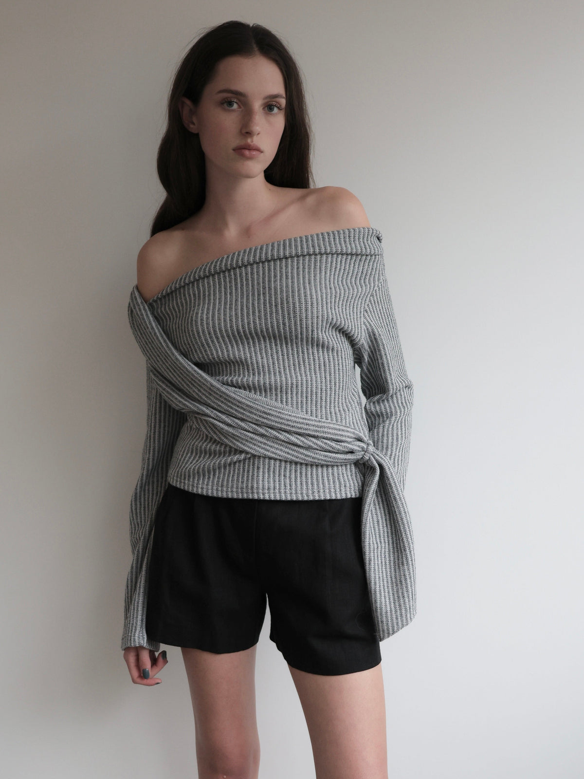 【SAMPLE SALE / miies miim】off shoulder drape tops