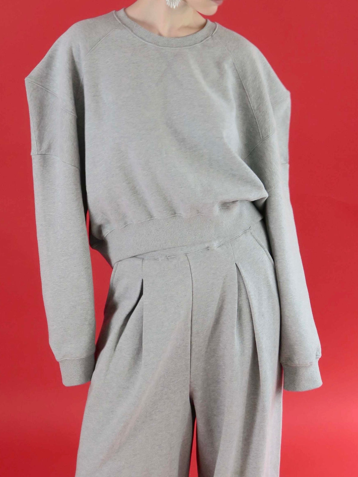 【AMOMMA】PUFF SLEEVE SWEAT - 起毛なし -
