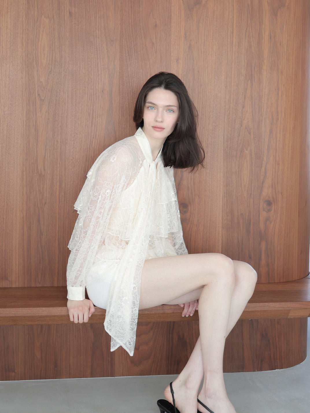 【SAMPLE SALE / célon】lace bow tiered blouse
