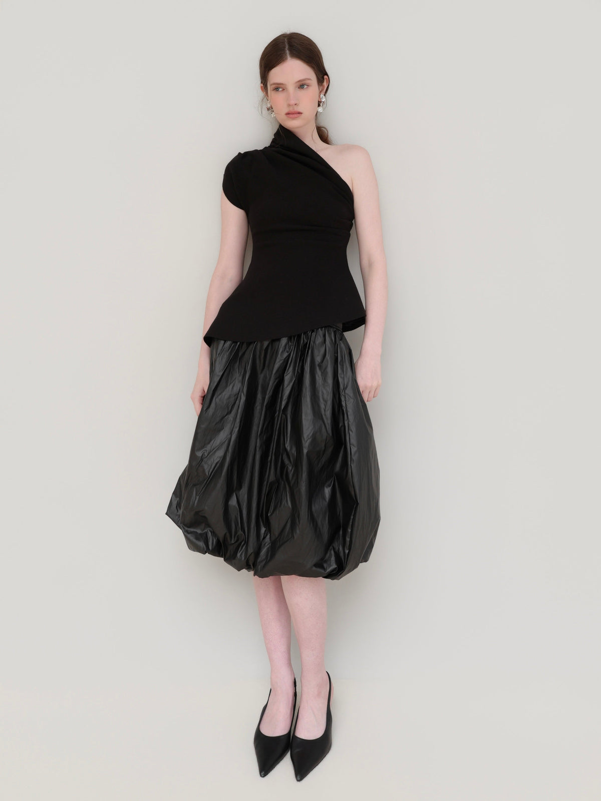 【AMOMMA】DRAPE PEPLUM KNIT