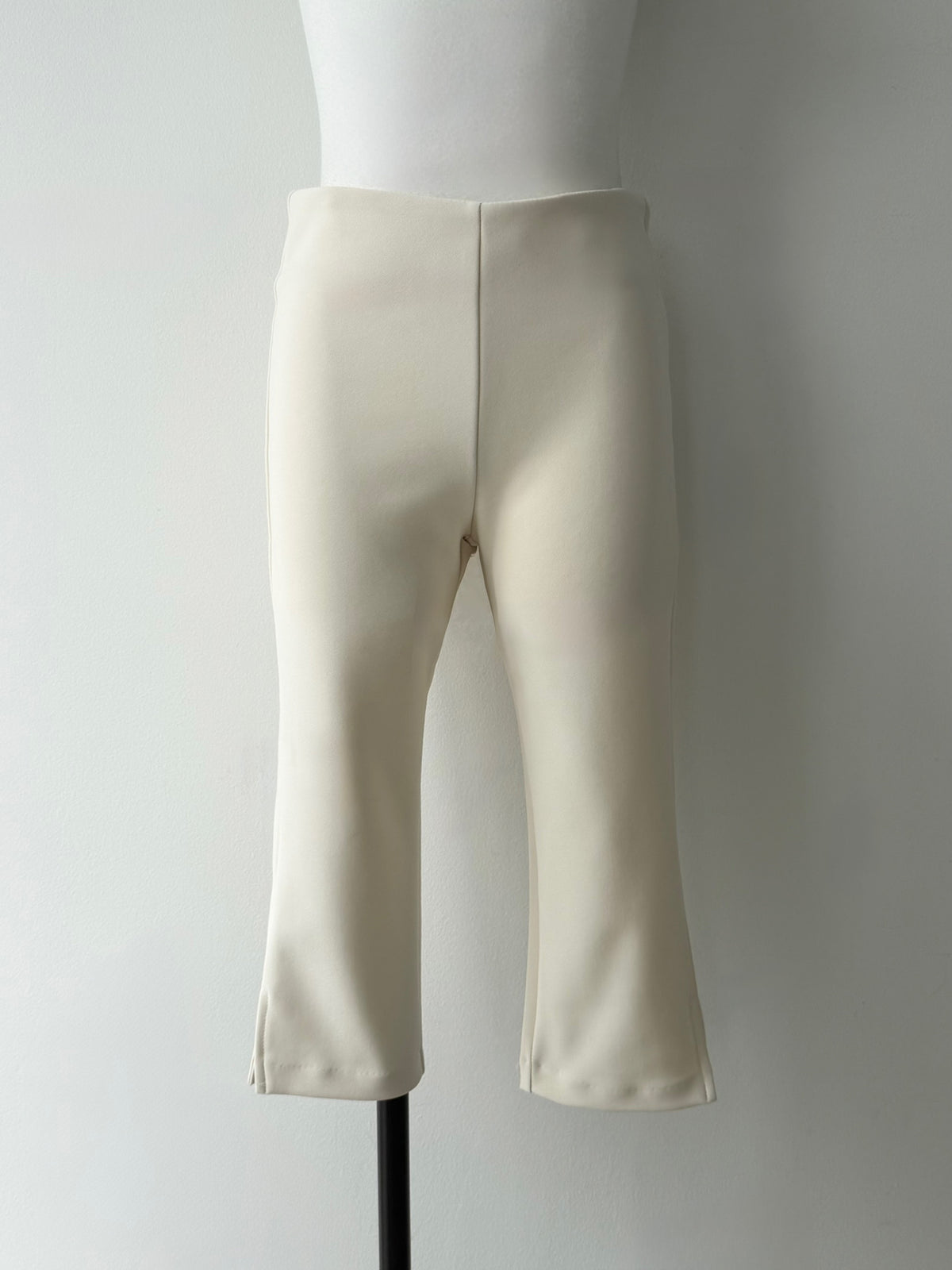 【SAMPLE SALE / célon】 flare line button set-up (ivory)