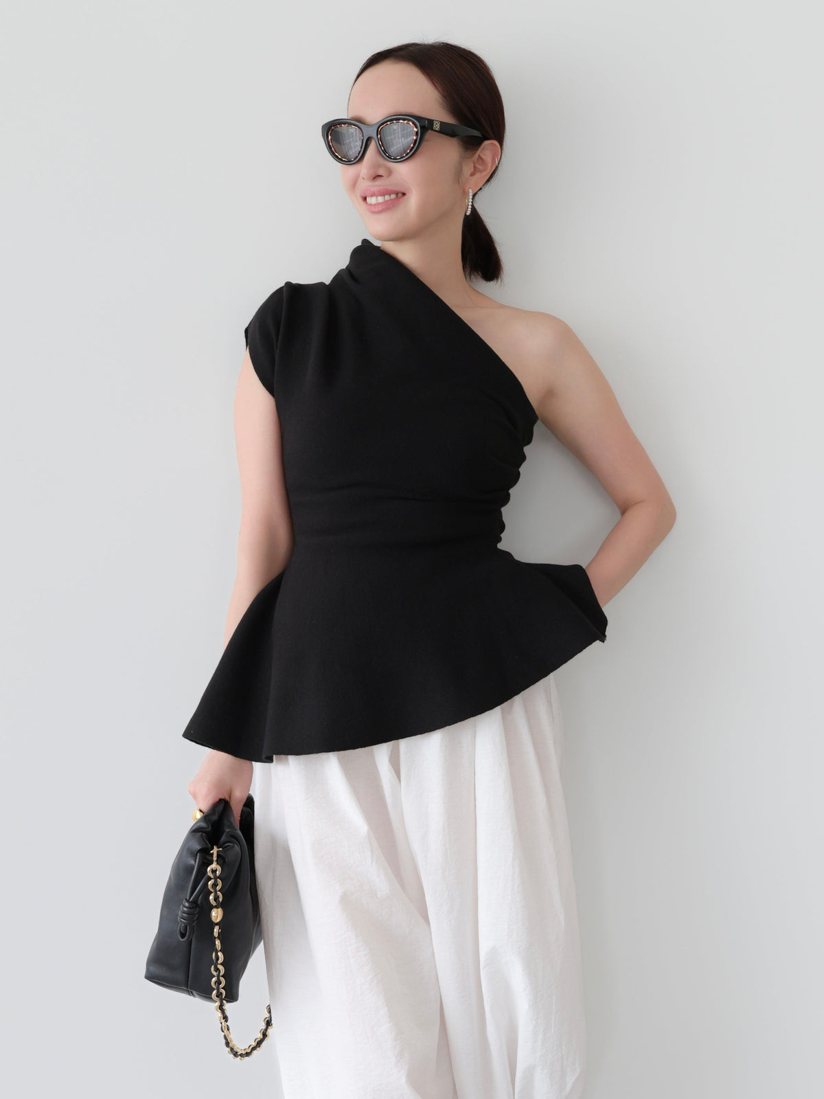 【AMOMMA】DRAPE PEPLUM KNIT