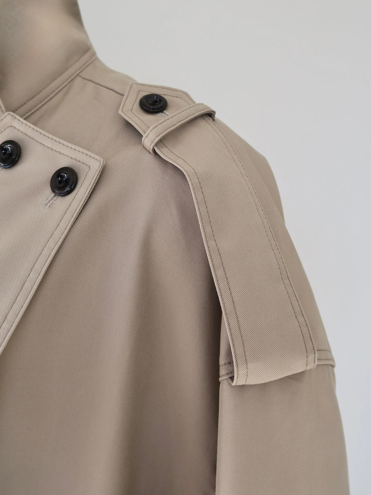 【AMOMMA】ISABELLA SHORT TRENCH COAT