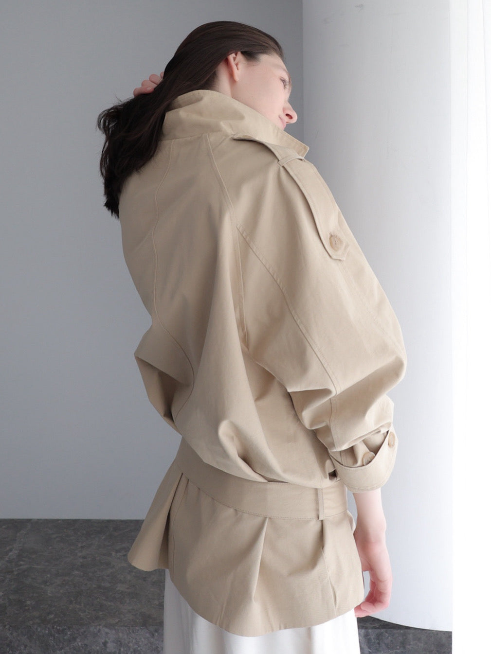 【SAMPLE SALE / célon】modern short trench coat