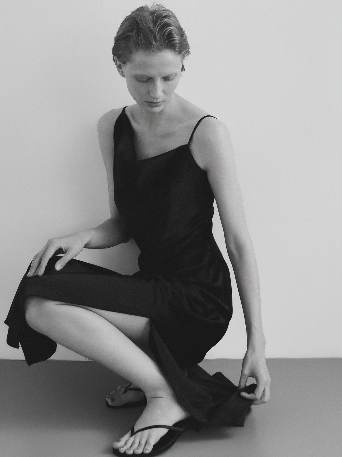 【célon】satin asymmetry drape cami dress