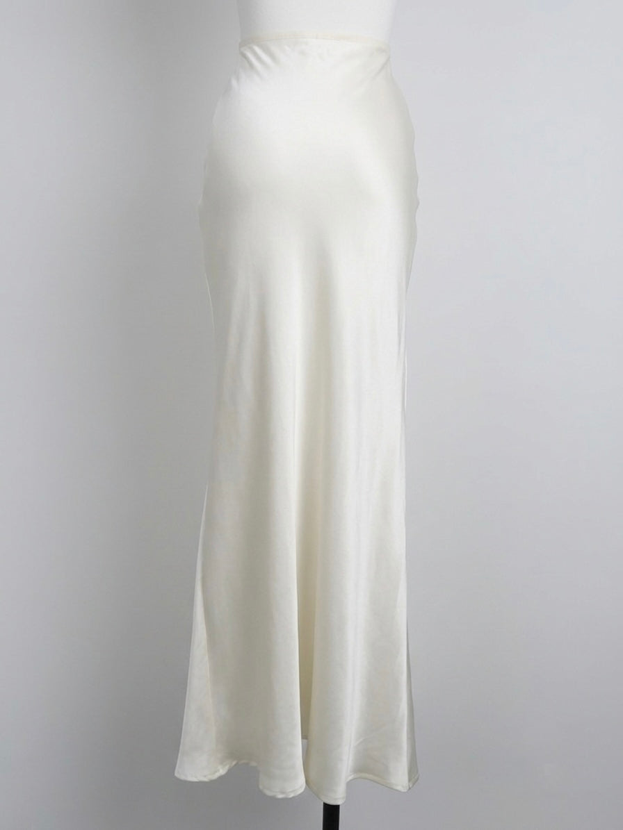 【NOWNS】Lulà | Satin sleek maxi skirt
