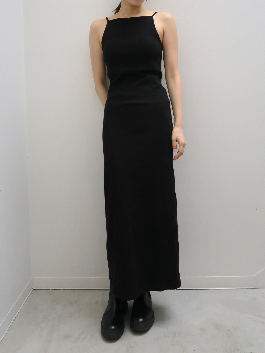BACK OPEN RIB CAMI DRESS