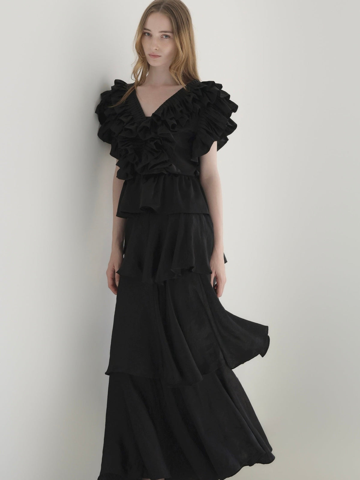 【AMOMMA】SATIN RAFFLE FRILL TOPS