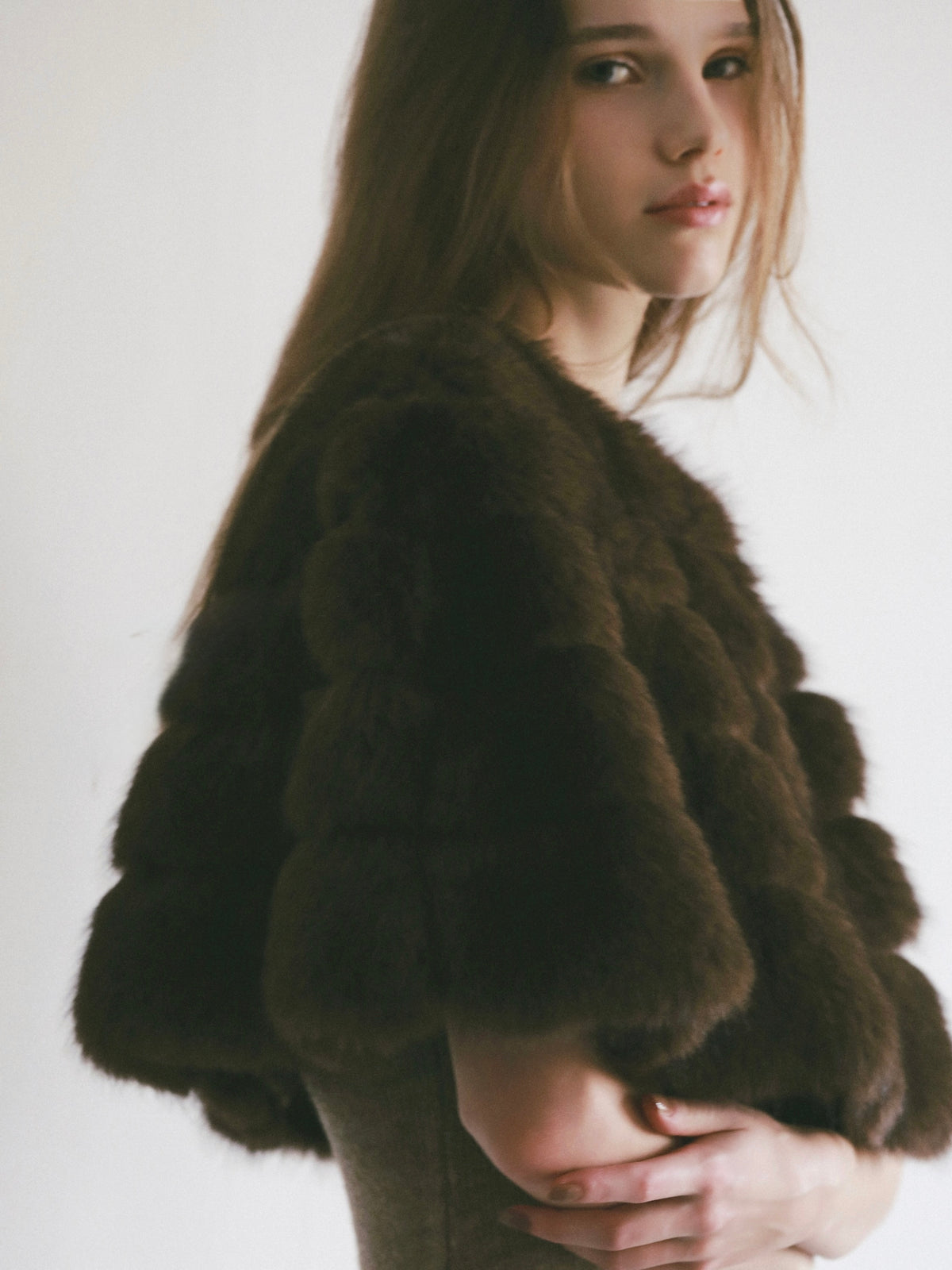 【célon】fur cropped cape