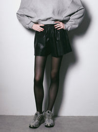 【AMOMMA】Gloss Leather Short Pants ＜大阪先行発売＞