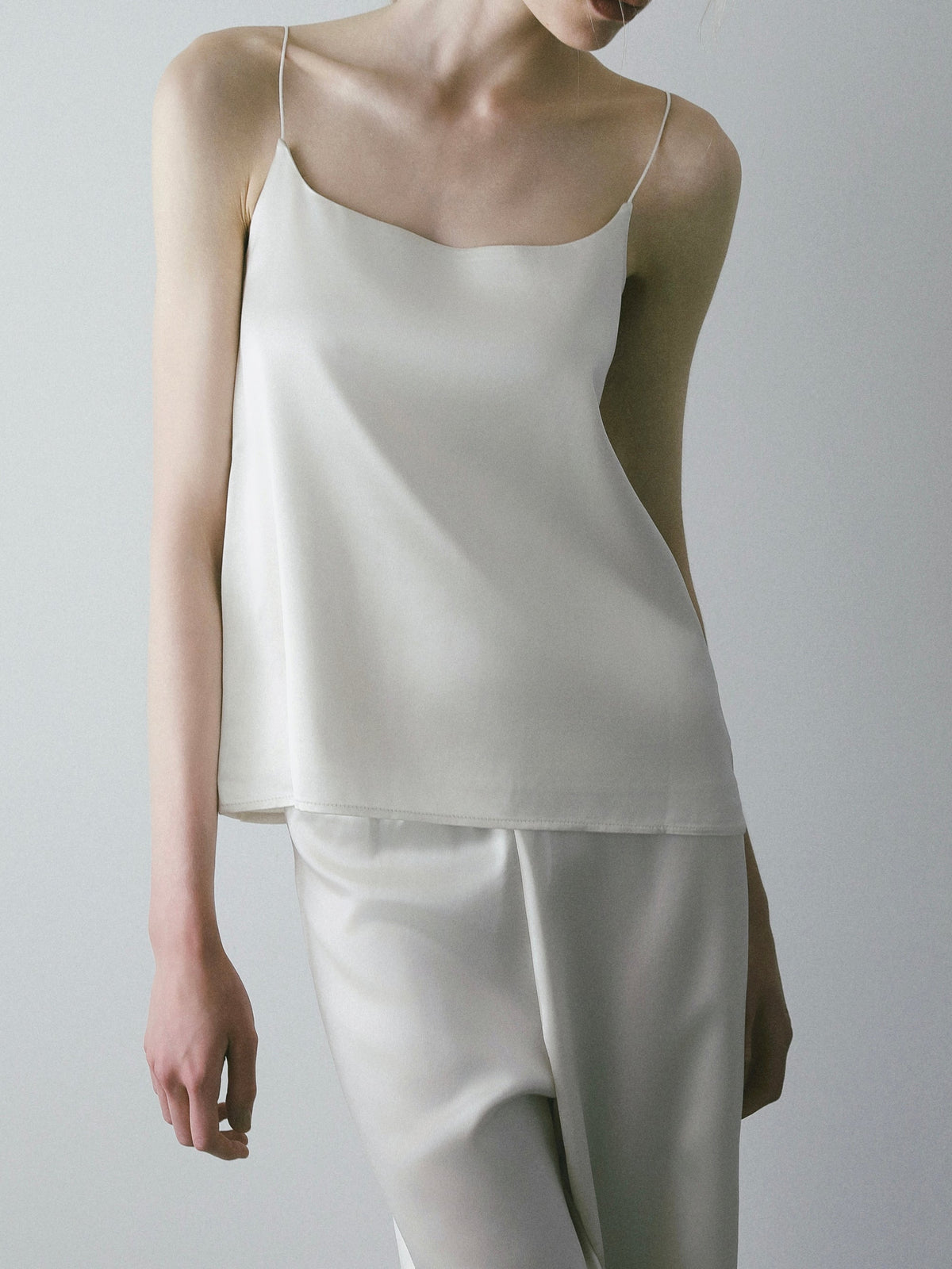 【NOWNS】Lulà | Satin cami top