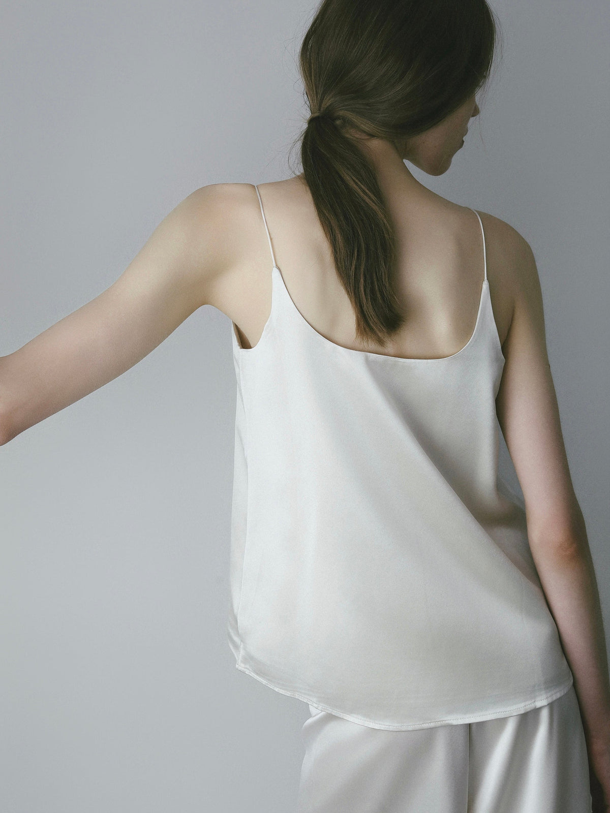 【NOWNS】Lulà | Satin cami top