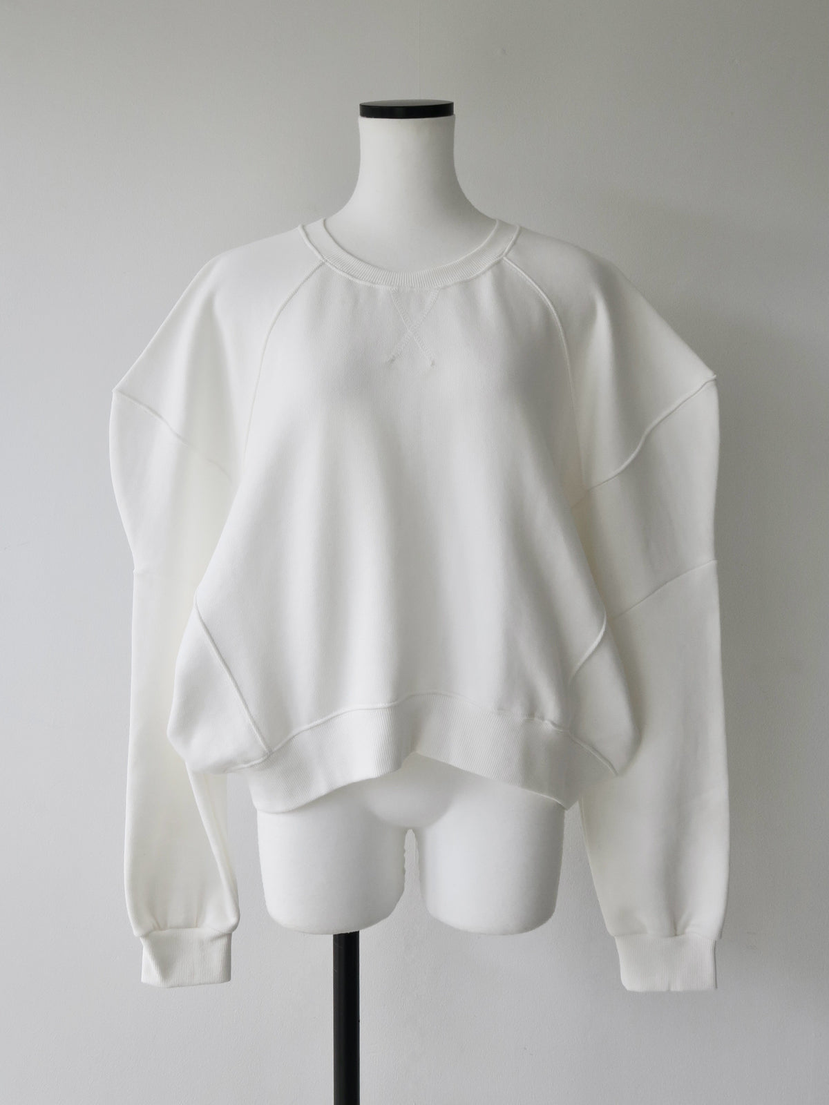 【AMOMMA】PUFF SLEEVE SWEAT - 起毛なし -