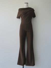 airy drape silhouette set-up
