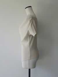 airy drape silhouette set-up