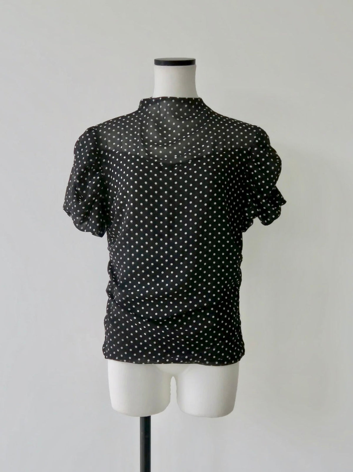gather dot blouse
