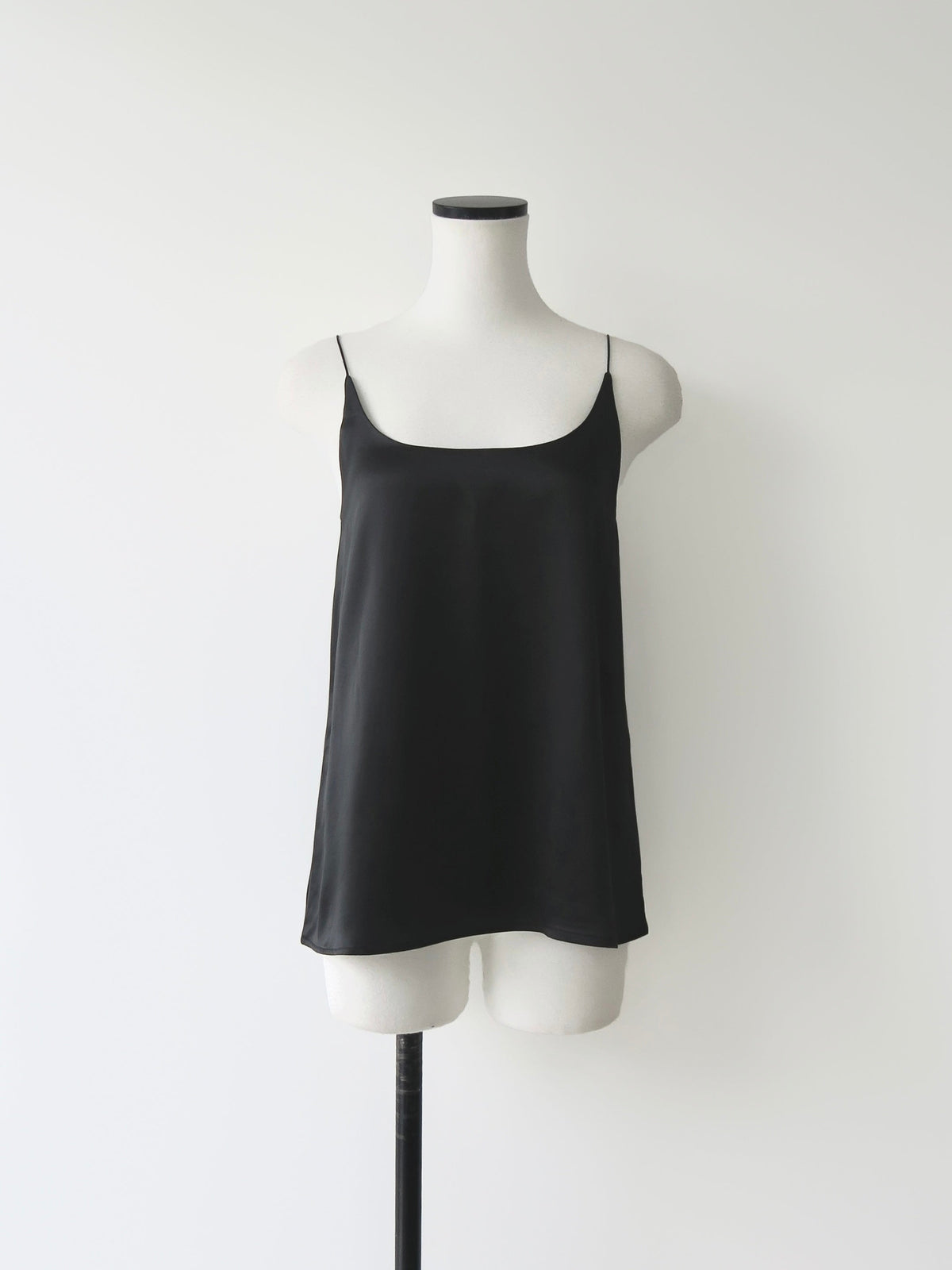 【NOWNS】Lulà | Satin cami top