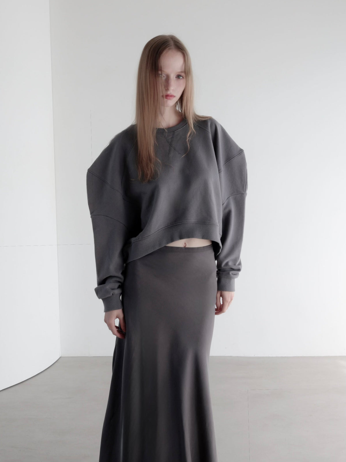 【AMOMMA】PUFF SLEEVE SWEAT - 起毛なし -
