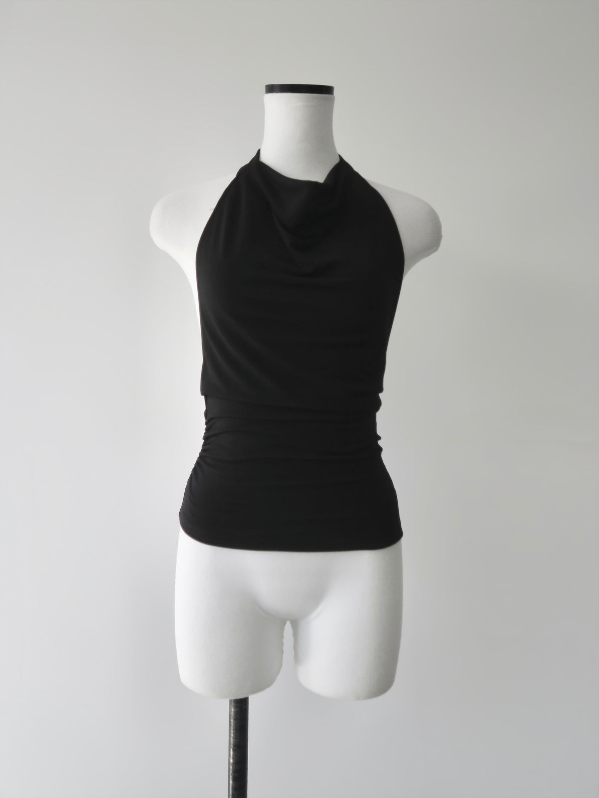 fluid halter neck set