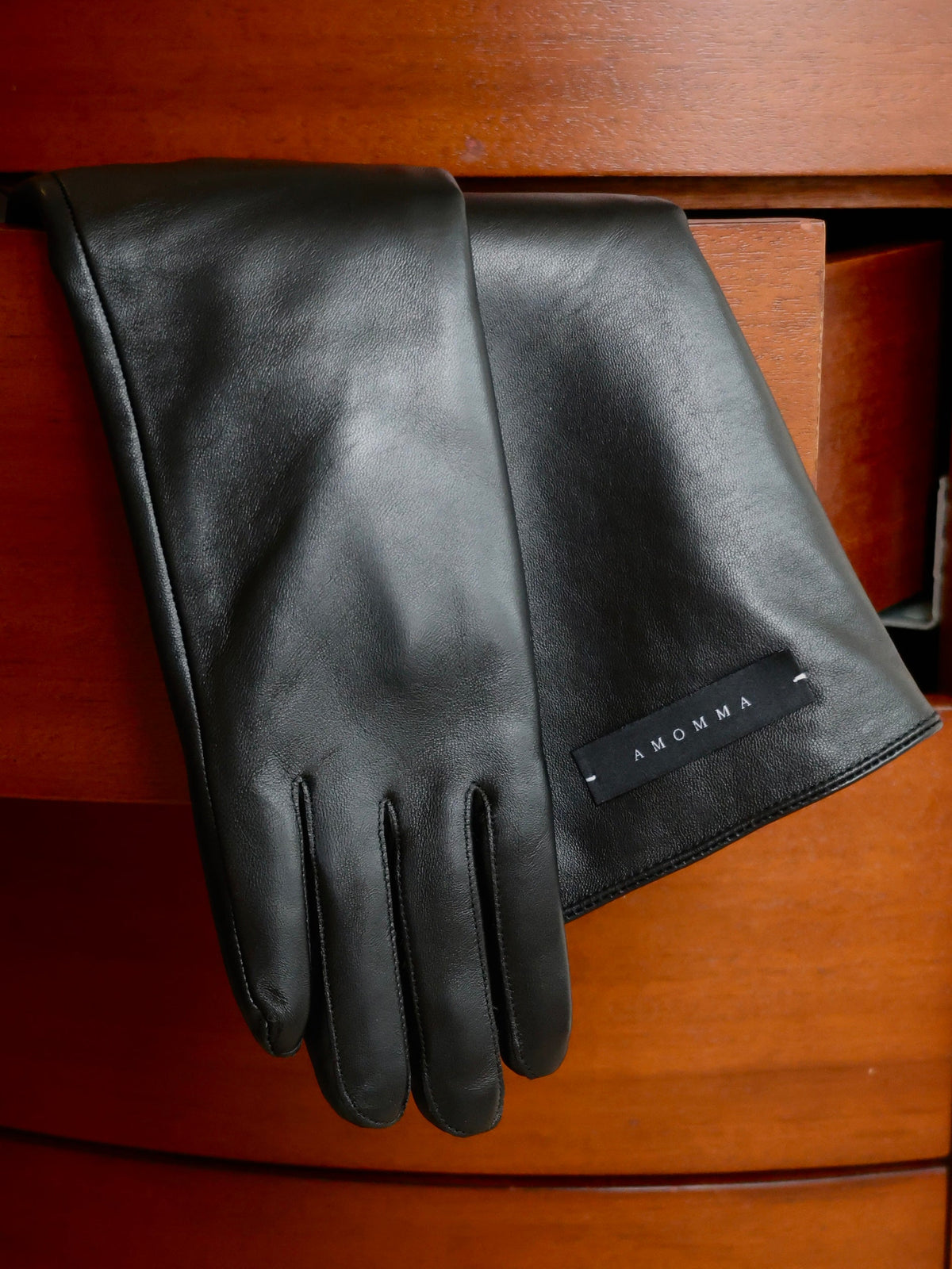 【AMOMMA】TOUCH SCREEN SHEEP LEATHER LONG GLOVES