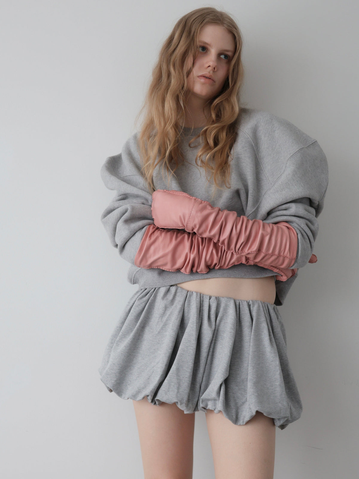 【AMOMMA】PUFF SLEEVE SWEAT - 起毛なし -