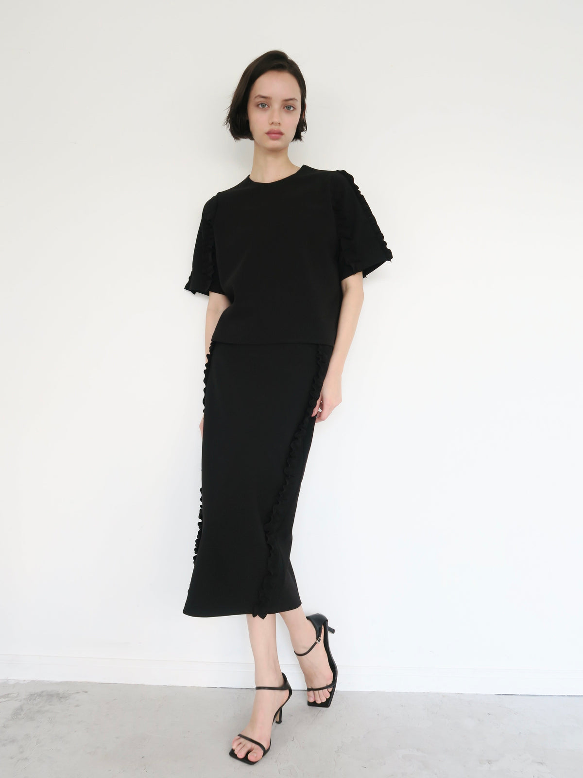 【SAMPLE SALE / swanë】 frill sleeves pullover