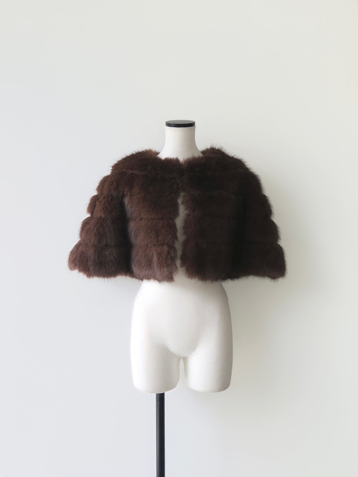 【célon】fur cropped cape